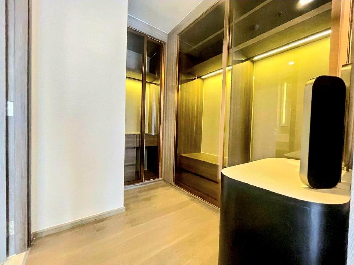 Entire Luxury Modern Location Nana Asoke 65sqm 2 Bed 2 Bathroom Sleeps 4 Appartement Bangkok