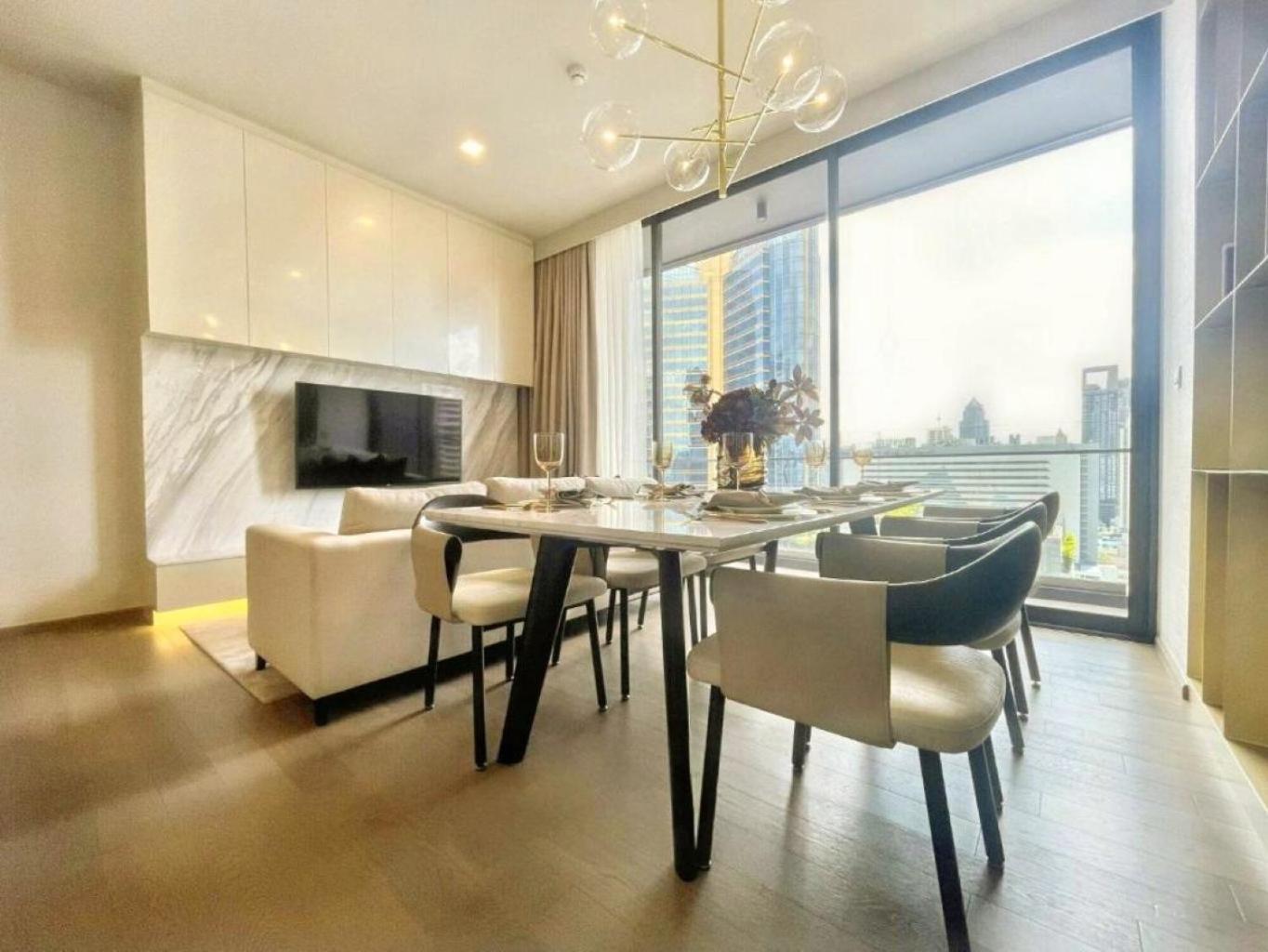 Entire Luxury Modern Location Nana Asoke 65sqm 2 Bed 2 Bathroom Sleeps 4 Appartement *