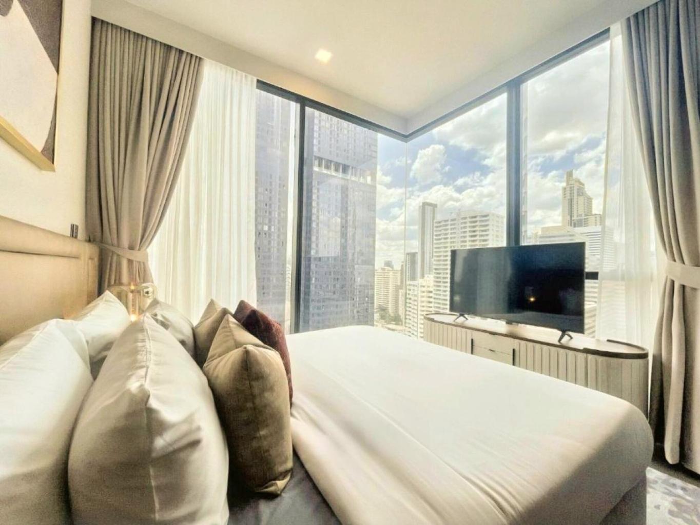 Entire Luxury Modern Location Nana Asoke 65sqm 2 Bed 2 Bathroom Sleeps 4 Appartement Bangkok