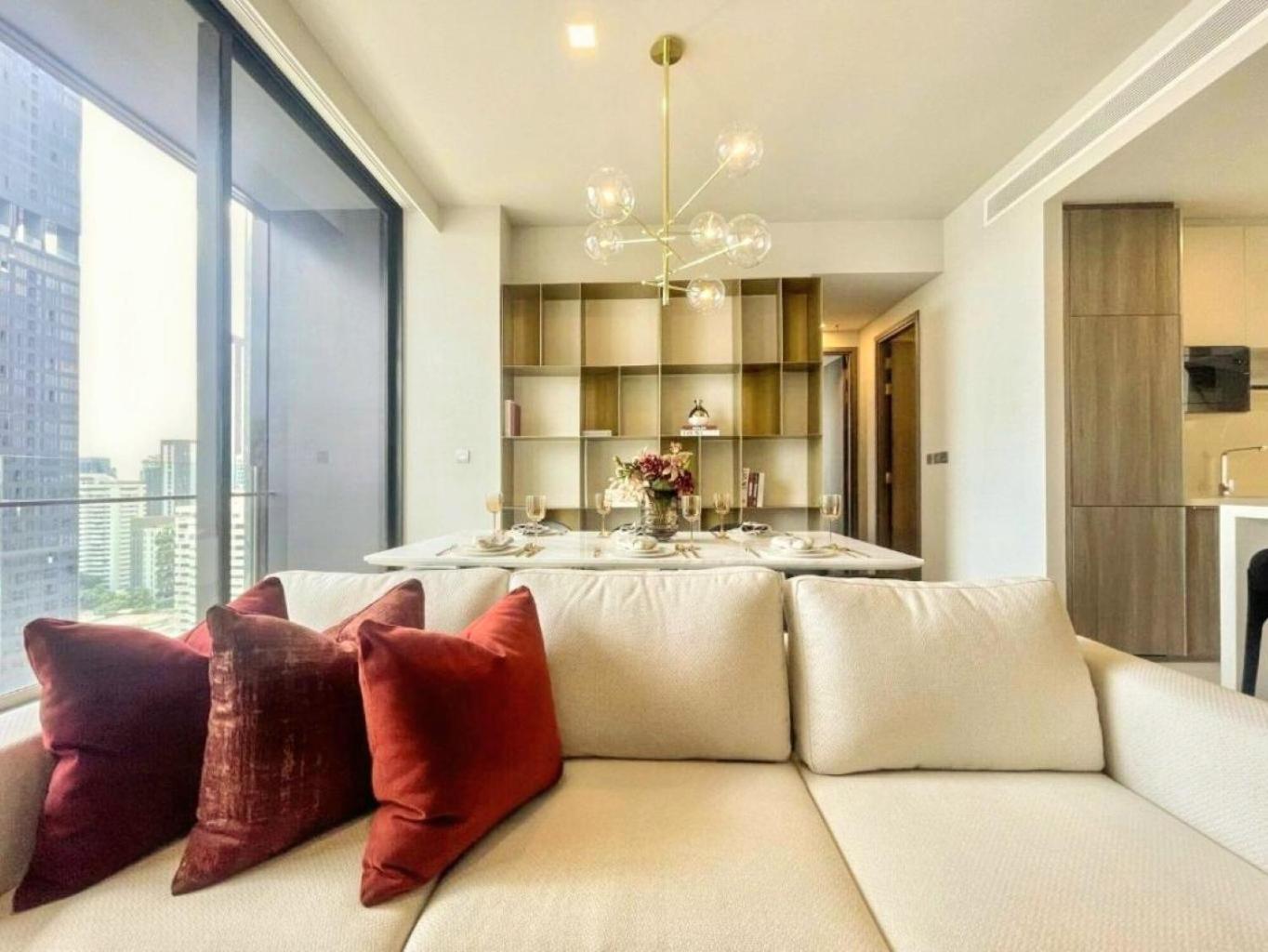 Entire Luxury Modern Location Nana Asoke 65sqm 2 Bed 2 Bathroom Sleeps 4 Appartement *