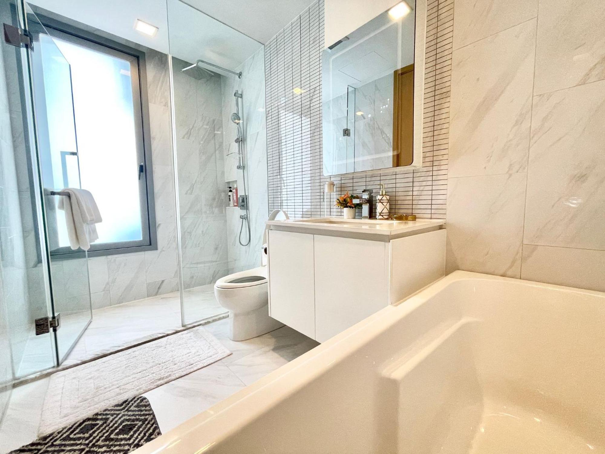Appartement Entire Luxury Modern Location Nana Asoke 65sqm 2 Bed 2 Bathroom Sleeps 4 *