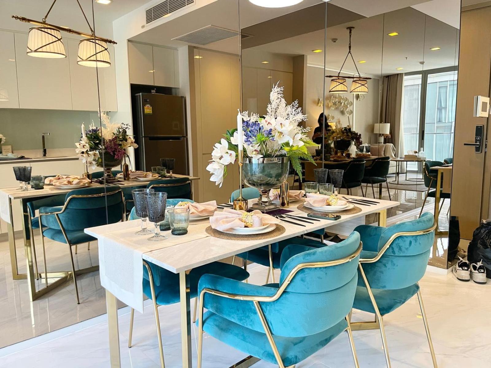 Entire Luxury Modern Location Nana Asoke 65sqm 2 Bed 2 Bathroom Sleeps 4 Appartement