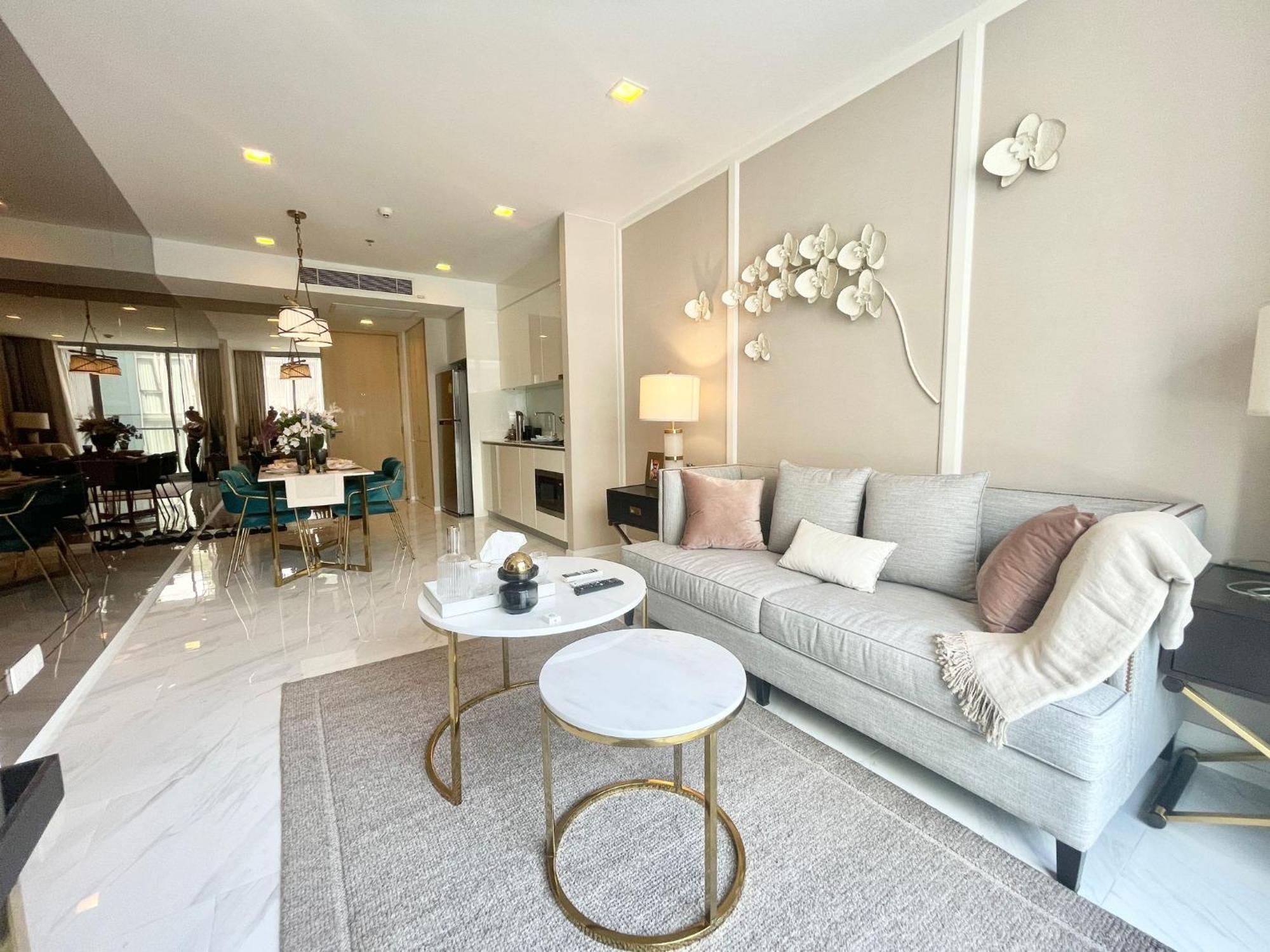 Luxury Modern Location Nana Asoke 65sqm 2 Bed 2 Bathroom Sleeps 4 Căn hộ
